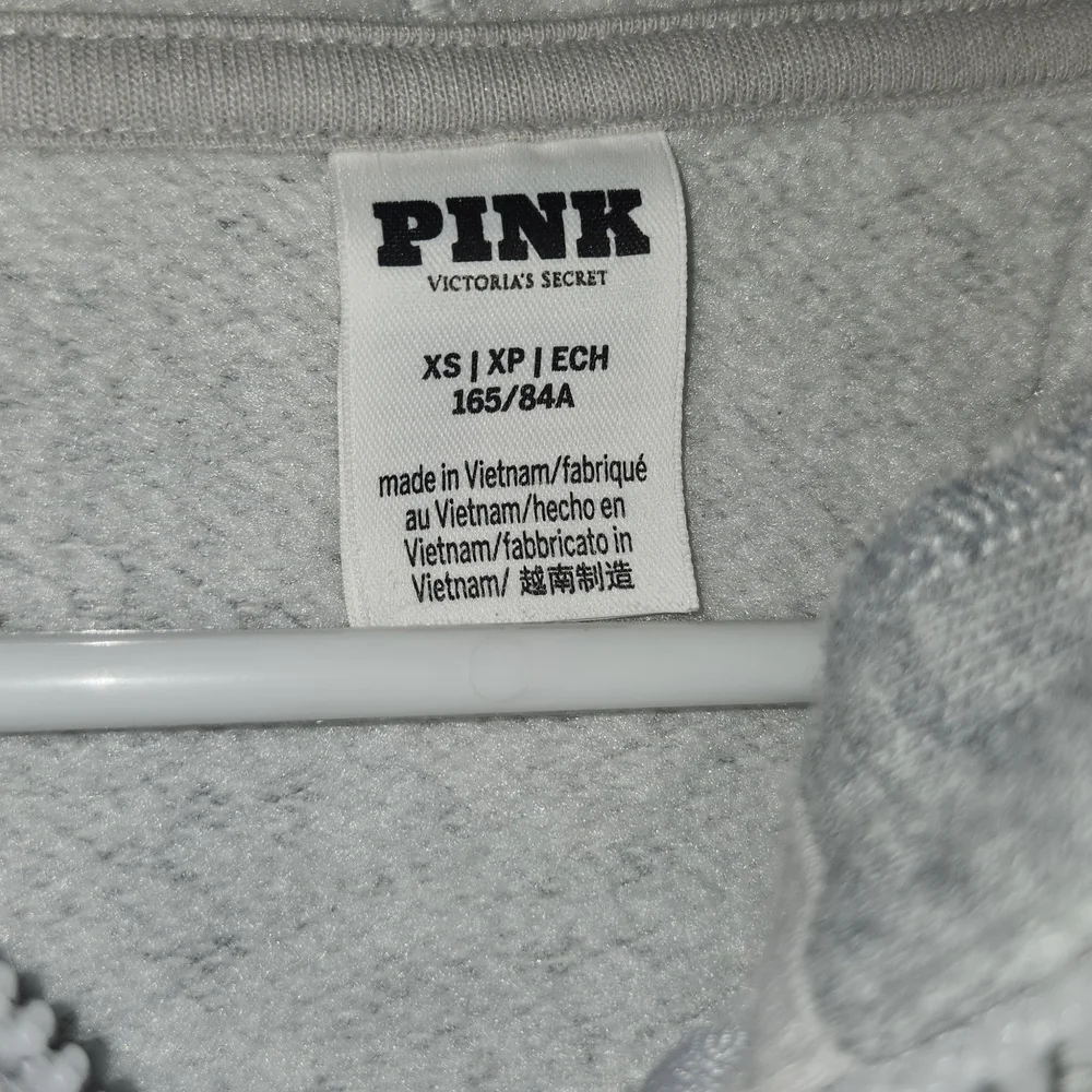 PINK Victoria's Secret Light Gray Sweatshirt girl woman kit - Picture 3 of 3